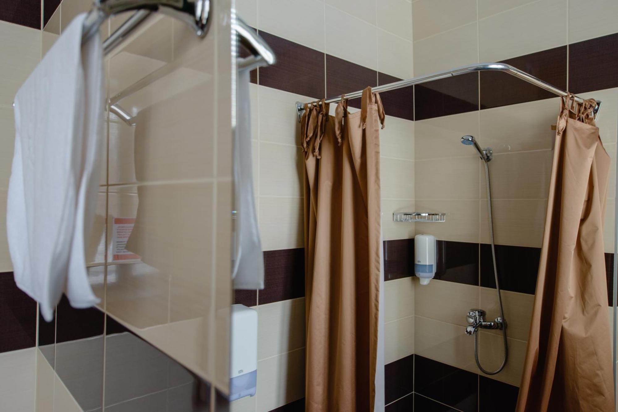 Hotel 12 Harkiv Oda fotoğraf