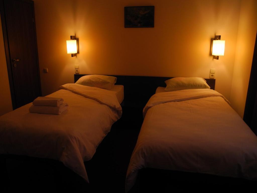 Hotel 12 Harkiv Oda fotoğraf